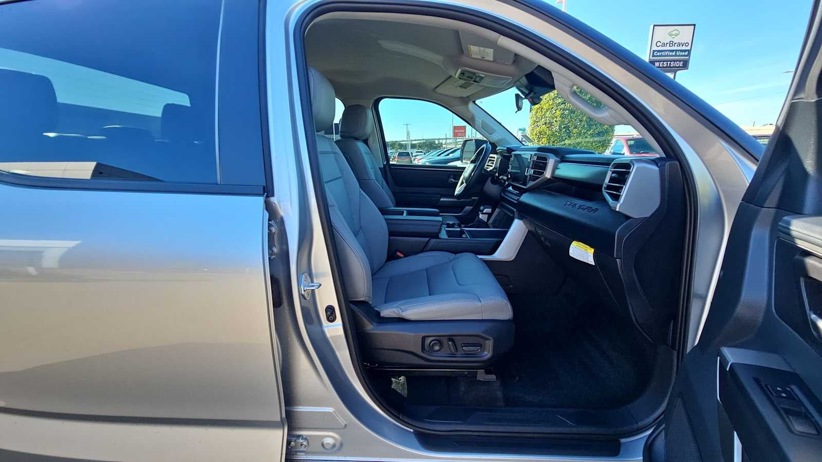 2024 Toyota Tundra 4WD SR5