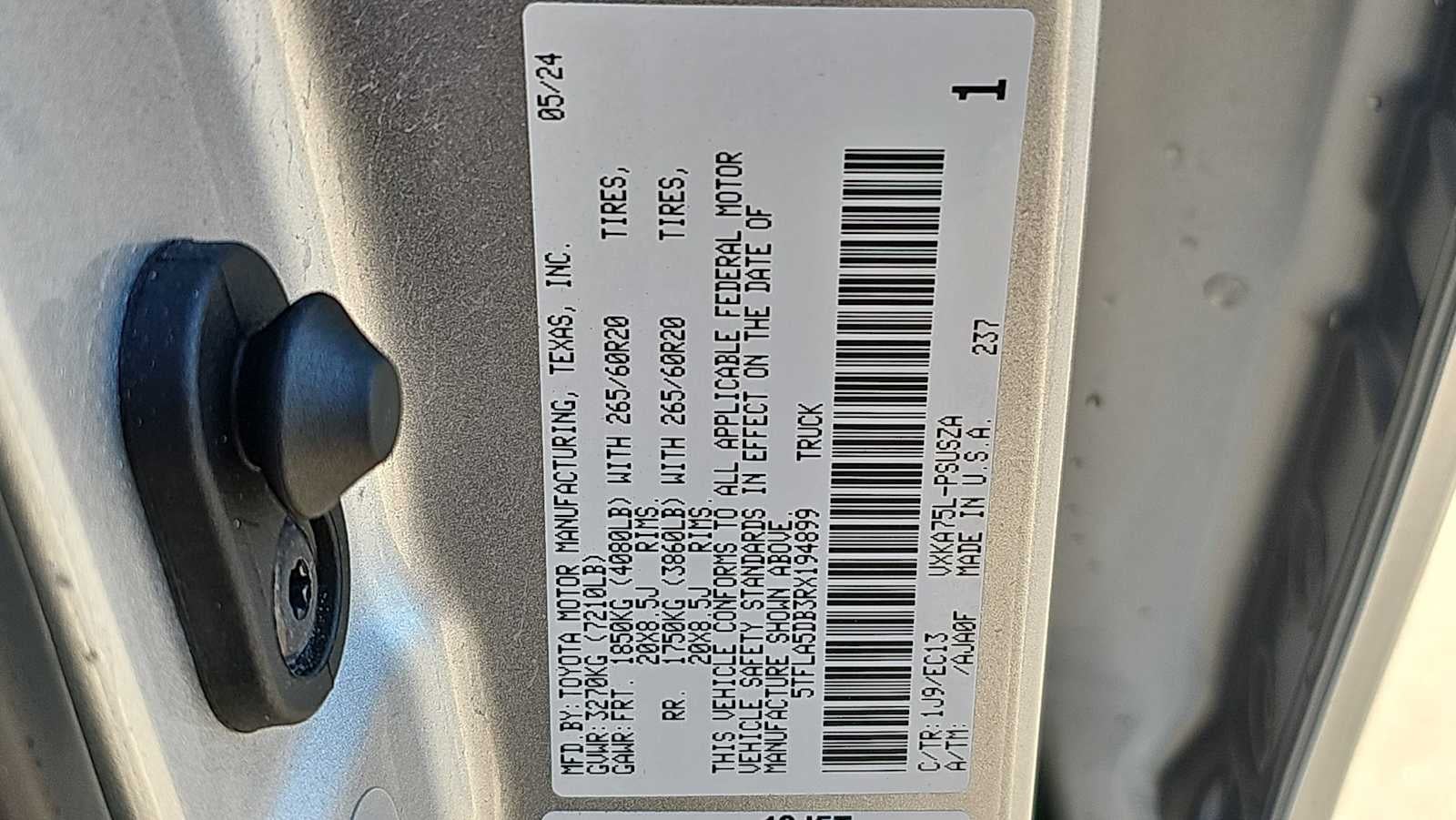 2024 Toyota Tundra 4WD SR5