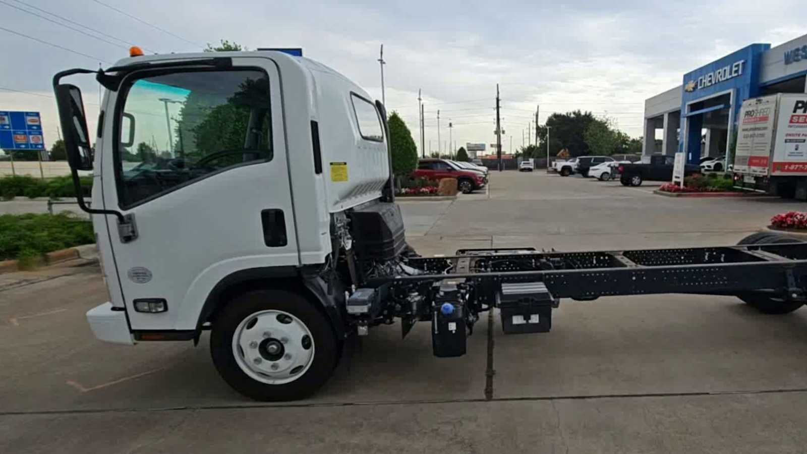 2021 Chevrolet Low Cab Forward 4500 XD NA