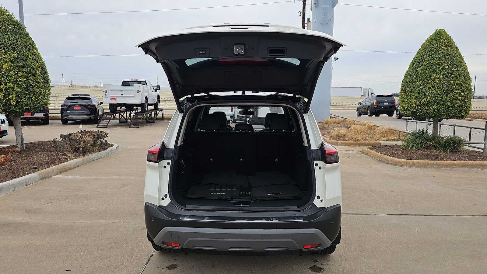 2021 Nissan Rogue SL FWD