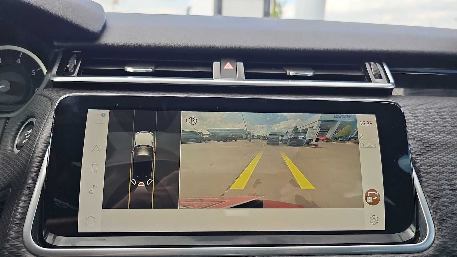 2022 Land Rover Range Rover Velar P250 R-Dynamic S