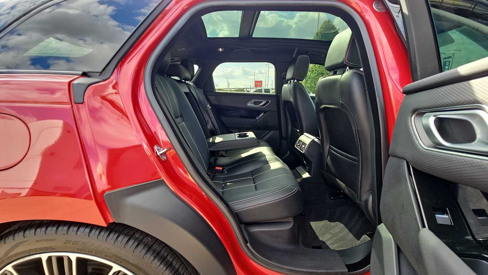 2022 Land Rover Range Rover Velar P250 R-Dynamic S
