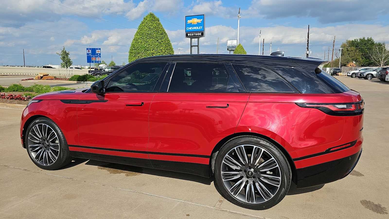 2022 Land Rover Range Rover Velar P250 R-Dynamic S