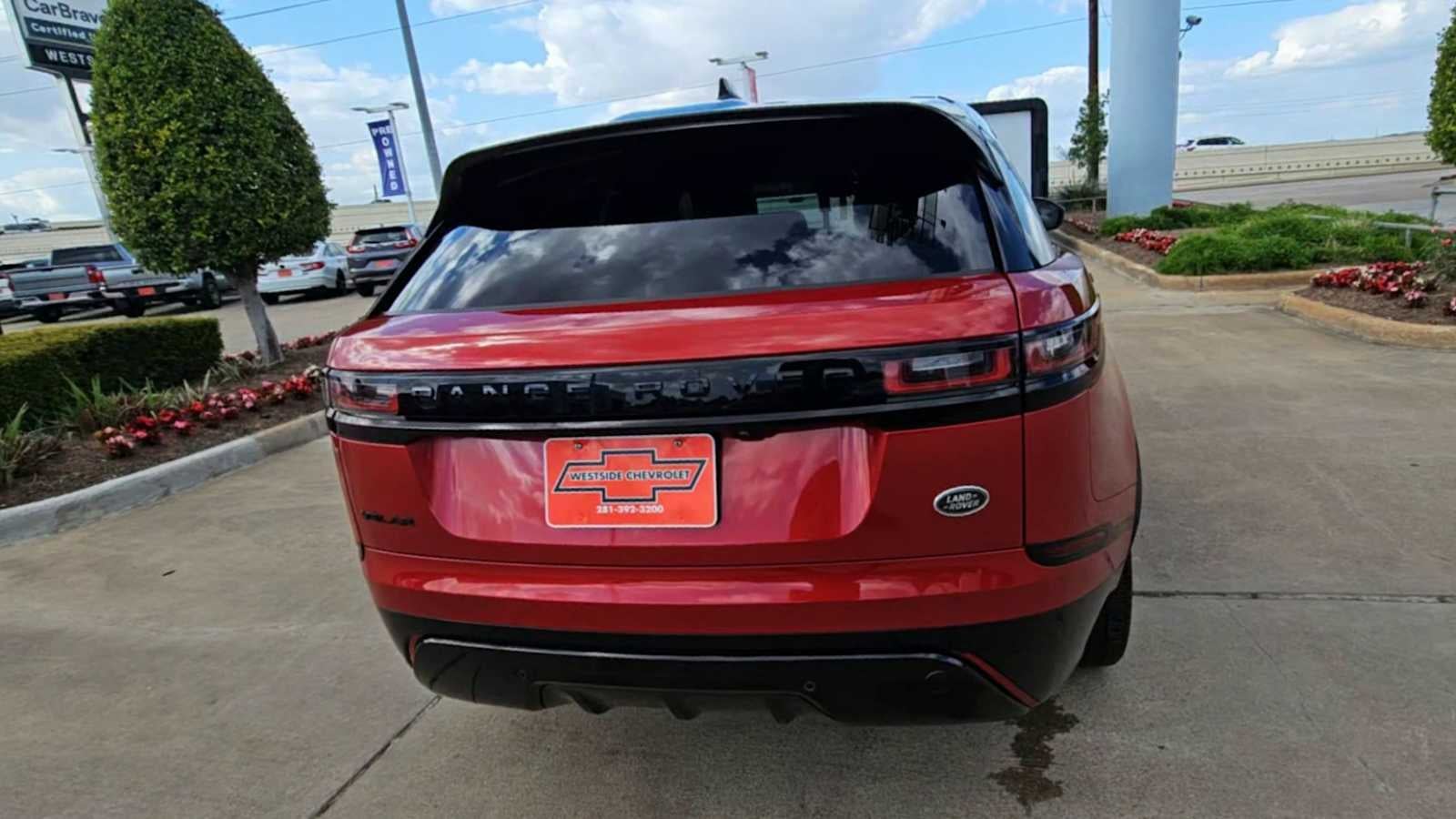 2022 Land Rover Range Rover Velar P250 R-Dynamic S