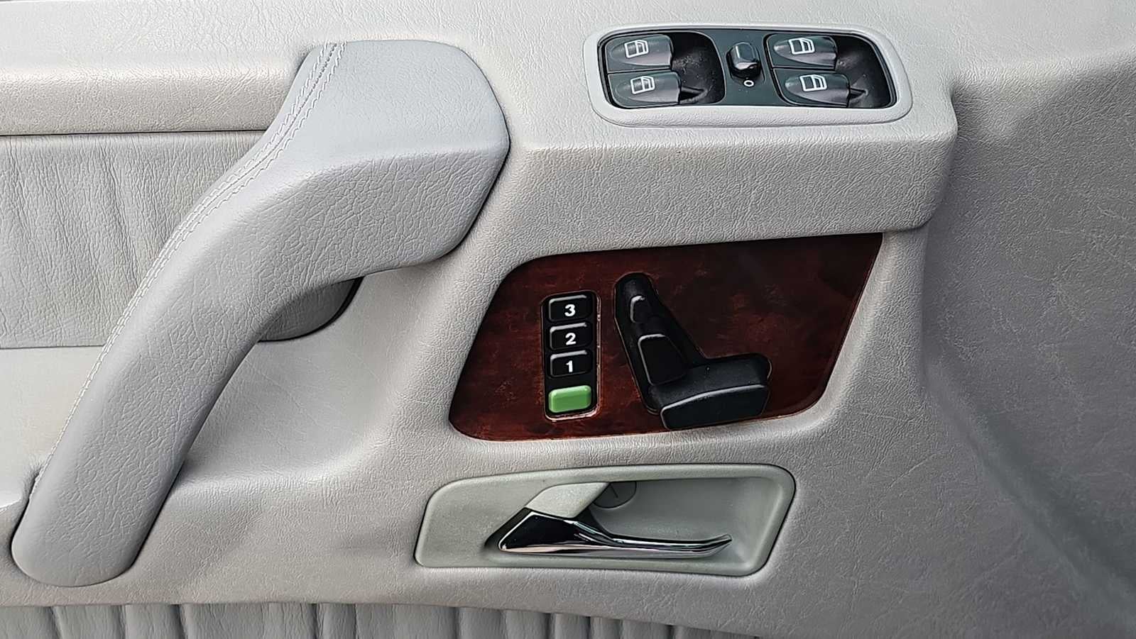 2008 Mercedes-Benz G-Class 5.0L